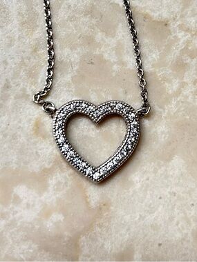Pandora Sterling Silver Heart Necklace with Crystal Detail – Adjustable Chain